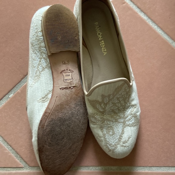 Slip on tapestry shoes beige and cream color - Picture 2 of 2